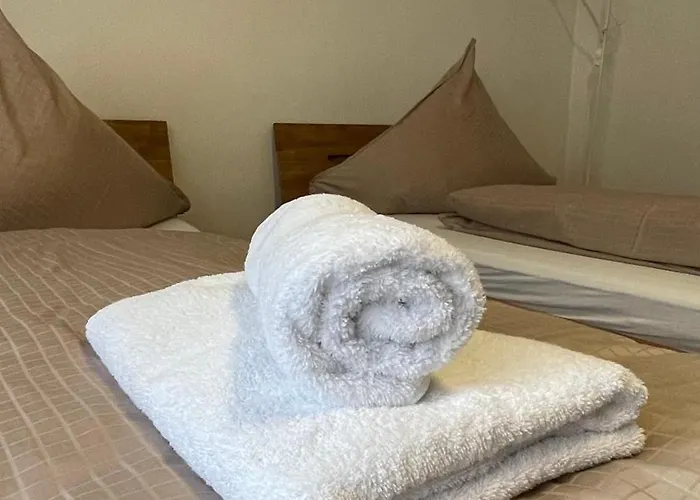 Haus St. Martin Gasthof *